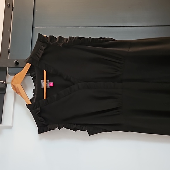 Vince Camuto black dress - Picture 2 of 4